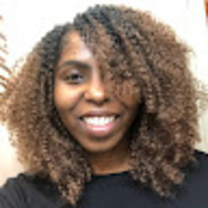 Meet your Posher, Ayesha